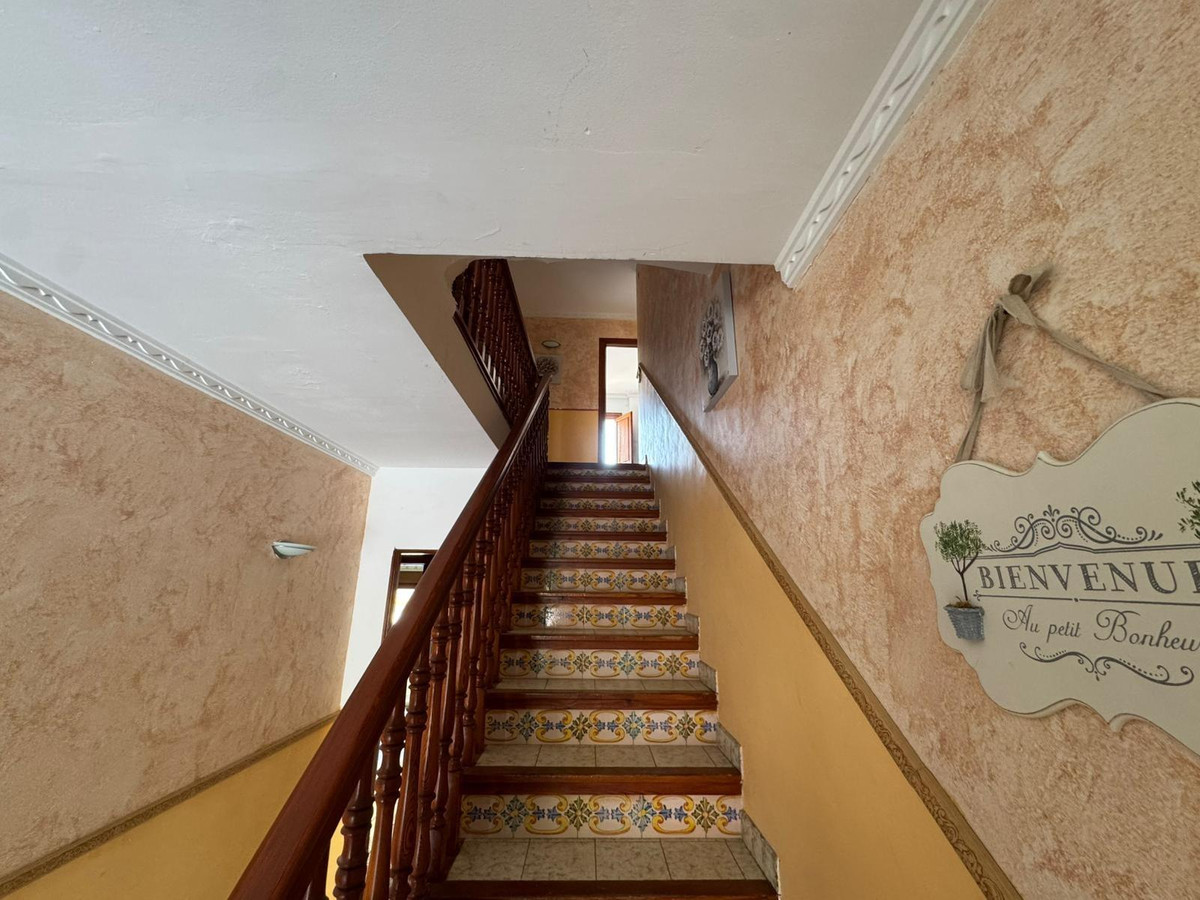 7 Bed Townhouse for sale in Calpe Costa Blanca, Alicante, Spain