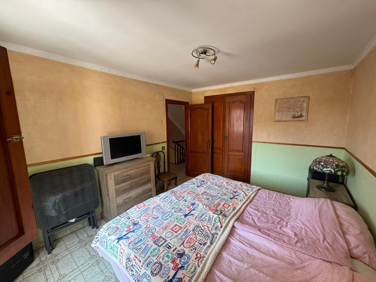 7 Bed Townhouse for sale in Calpe Costa Blanca, Alicante, Spain
