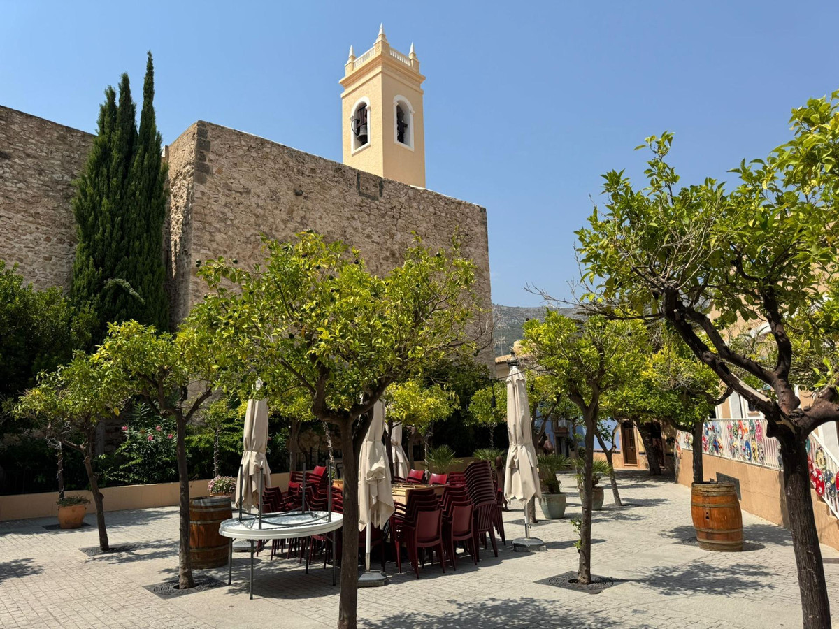 7 Bed Townhouse for sale in Calpe Costa Blanca, Alicante, Spain