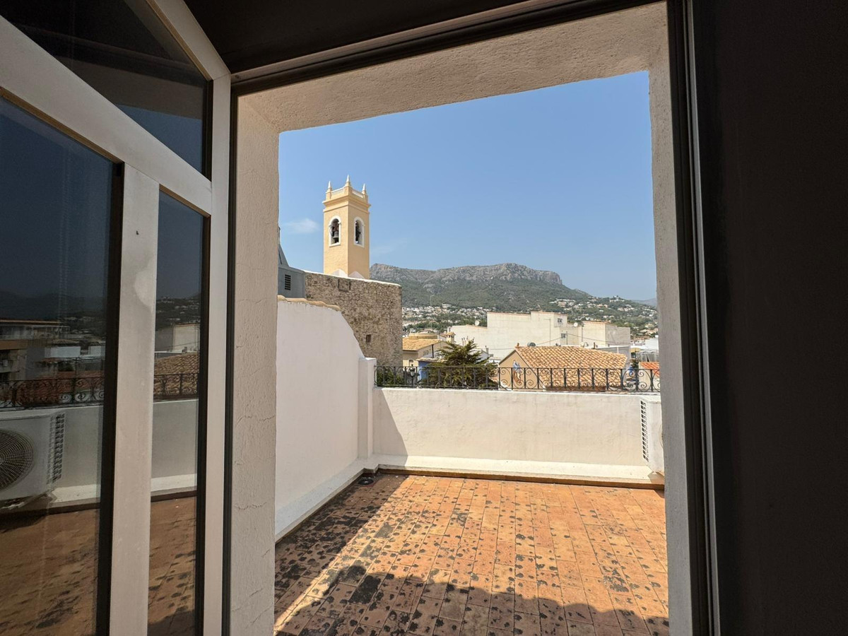 7 Bed Townhouse for sale in Calpe Costa Blanca, Alicante, Spain
