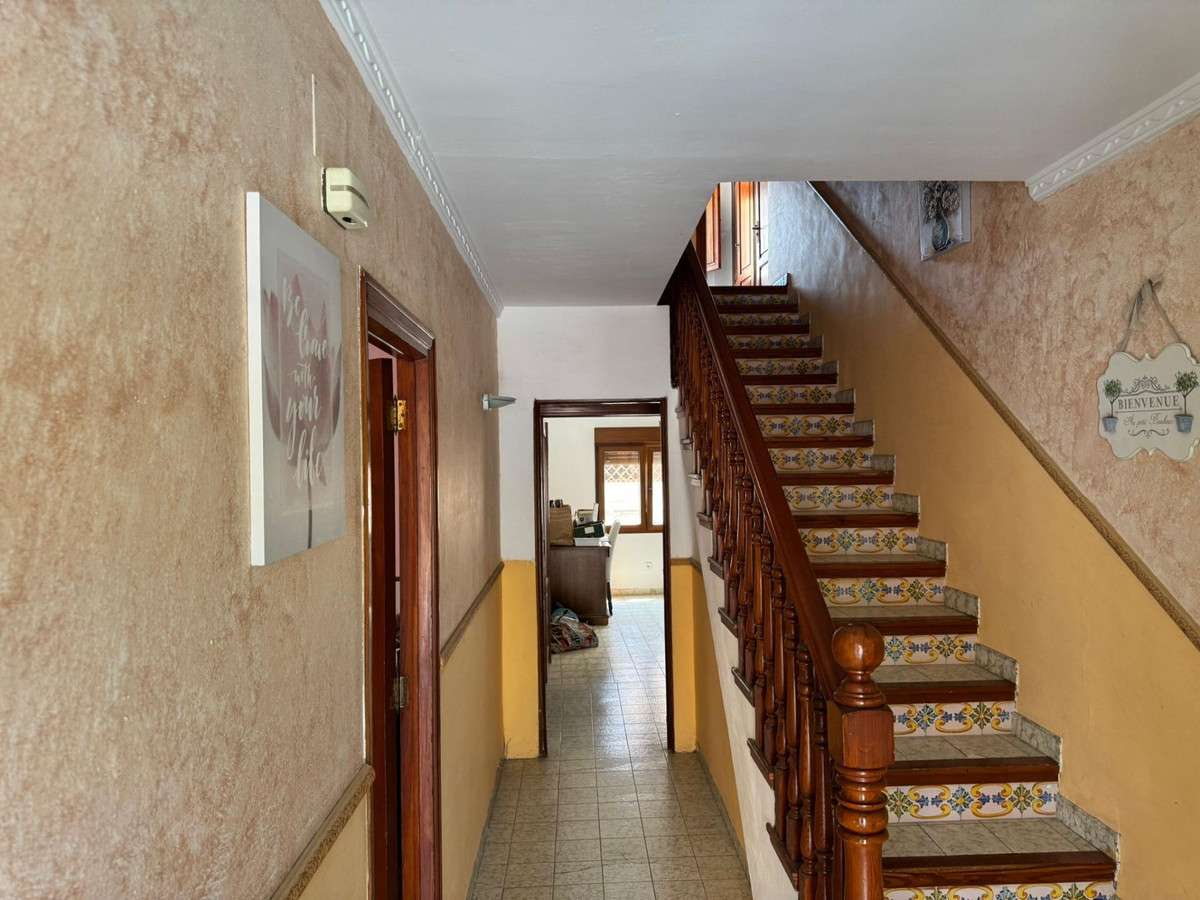 7 Bed Townhouse for sale in Calpe Costa Blanca, Alicante, Spain
