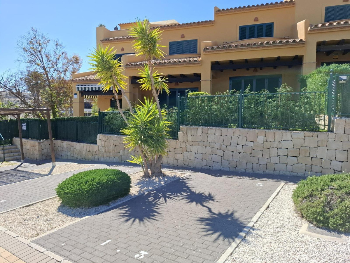 2 Bed Townhouse for sale in Finestrat Costa Blanca, Alicante, Spain