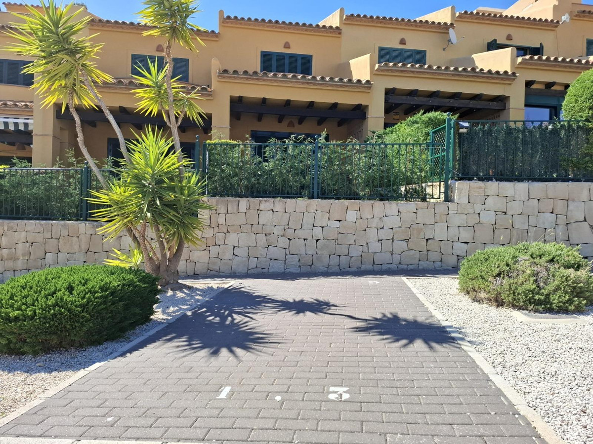 2 Bed Townhouse for sale in Finestrat Costa Blanca, Alicante, Spain