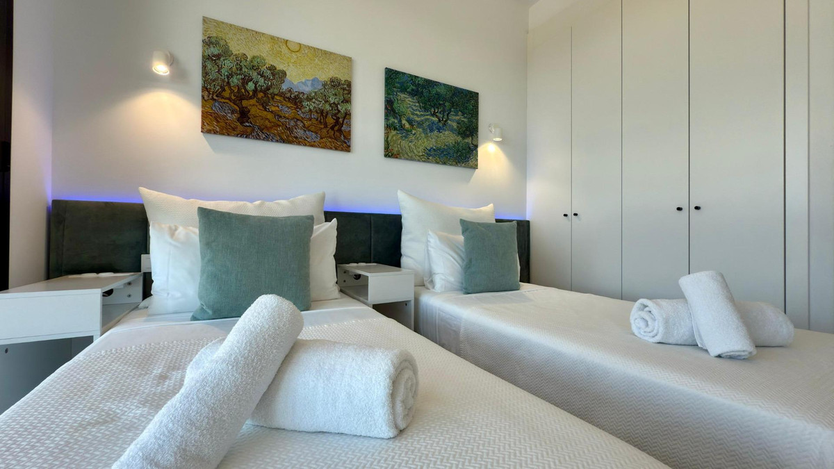 Se vende Apartamento Planta Media de 2 dormitorios en Costa Blanca, Alicante, España