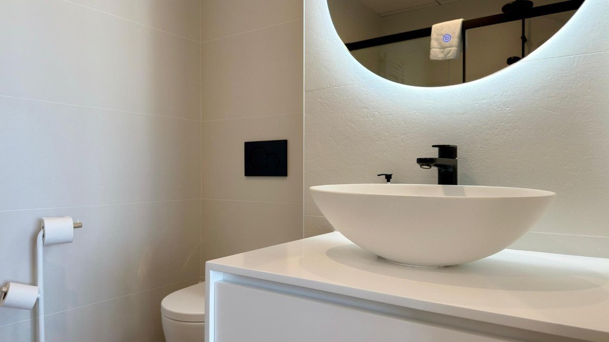 Se vende Apartamento Planta Media de 2 dormitorios en Costa Blanca, Alicante, España