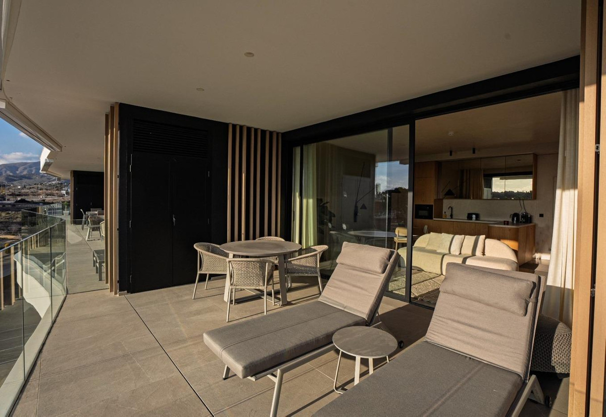 Se vende Apartamento Planta Media de 2 dormitorios en Costa Blanca, Alicante, España