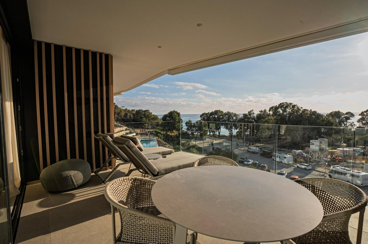 Se vende Apartamento Planta Media de 2 dormitorios en Costa Blanca, Alicante, España