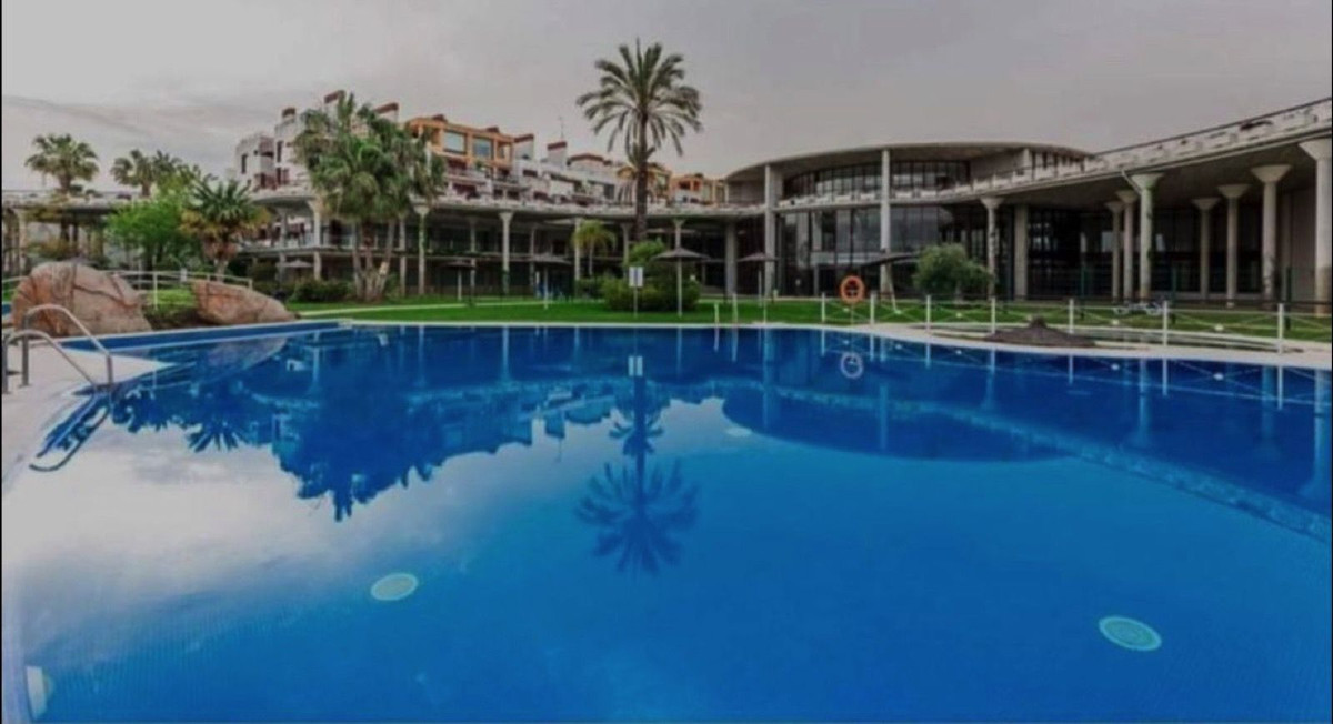 Se vende Apartamento Planta Media de 1 dormitorios en Costa Del Sol, Málaga, España