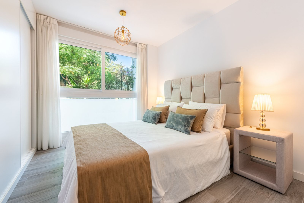 3 Bed Apartment for sale in Benahavís Costa Del Sol, Málaga, Spain