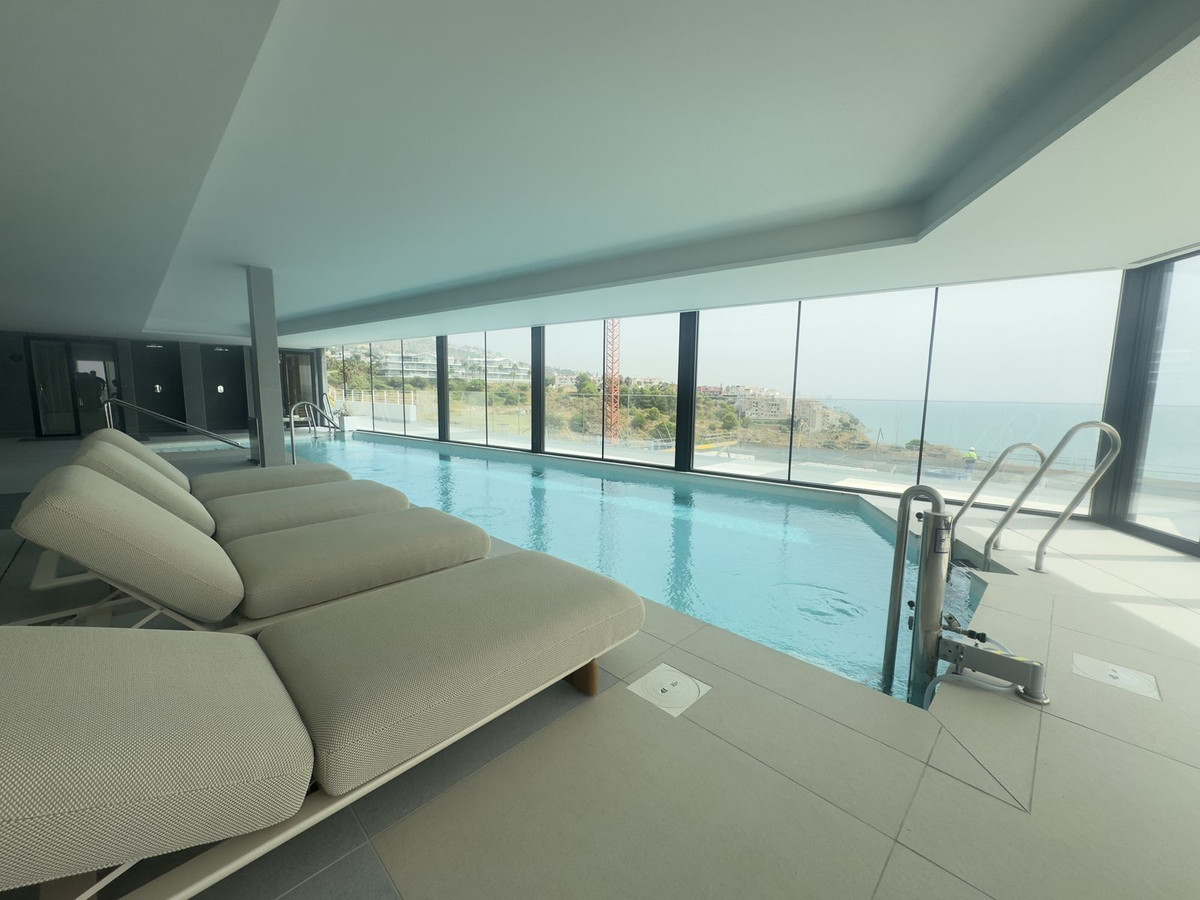 Se vende Apartamento Planta Media de 2 dormitorios en Costa Del Sol, Málaga, España