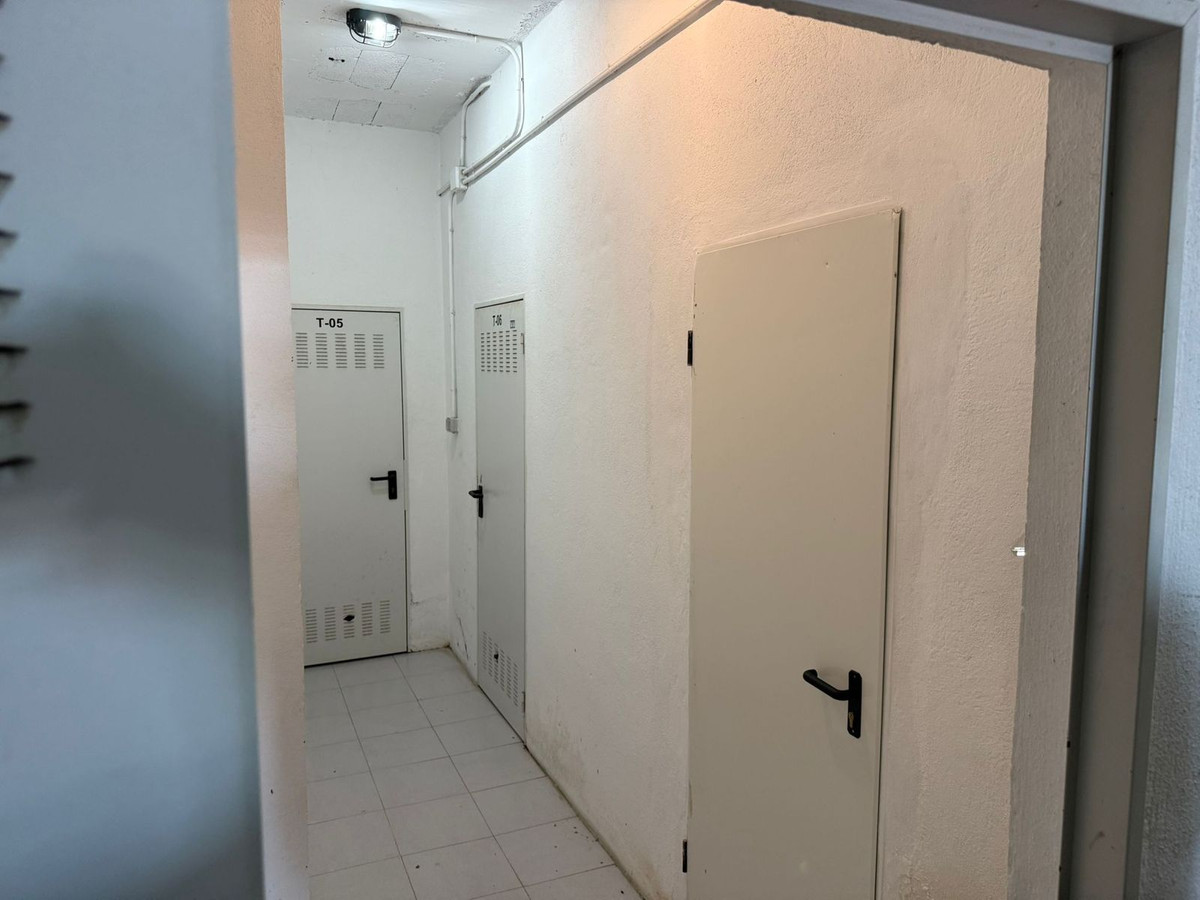 Se vende Apartamento Planta Baja de 3 dormitorios en Costa Del Sol, Cadiz, España