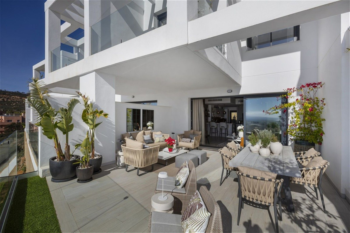 3 Bed Townhouse for sale in Manilva Costa Del Sol, Málaga, Spain
