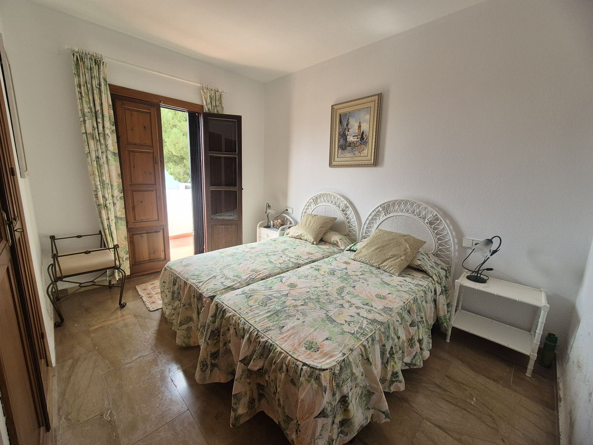 4 Bed Townhouse for sale in Atalaya Costa Del Sol, Málaga, Spain