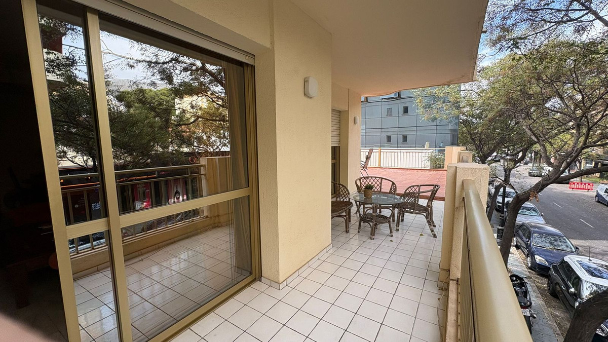 2 Bed Apartment for sale in Marbella Costa Del Sol, Málaga, Spain