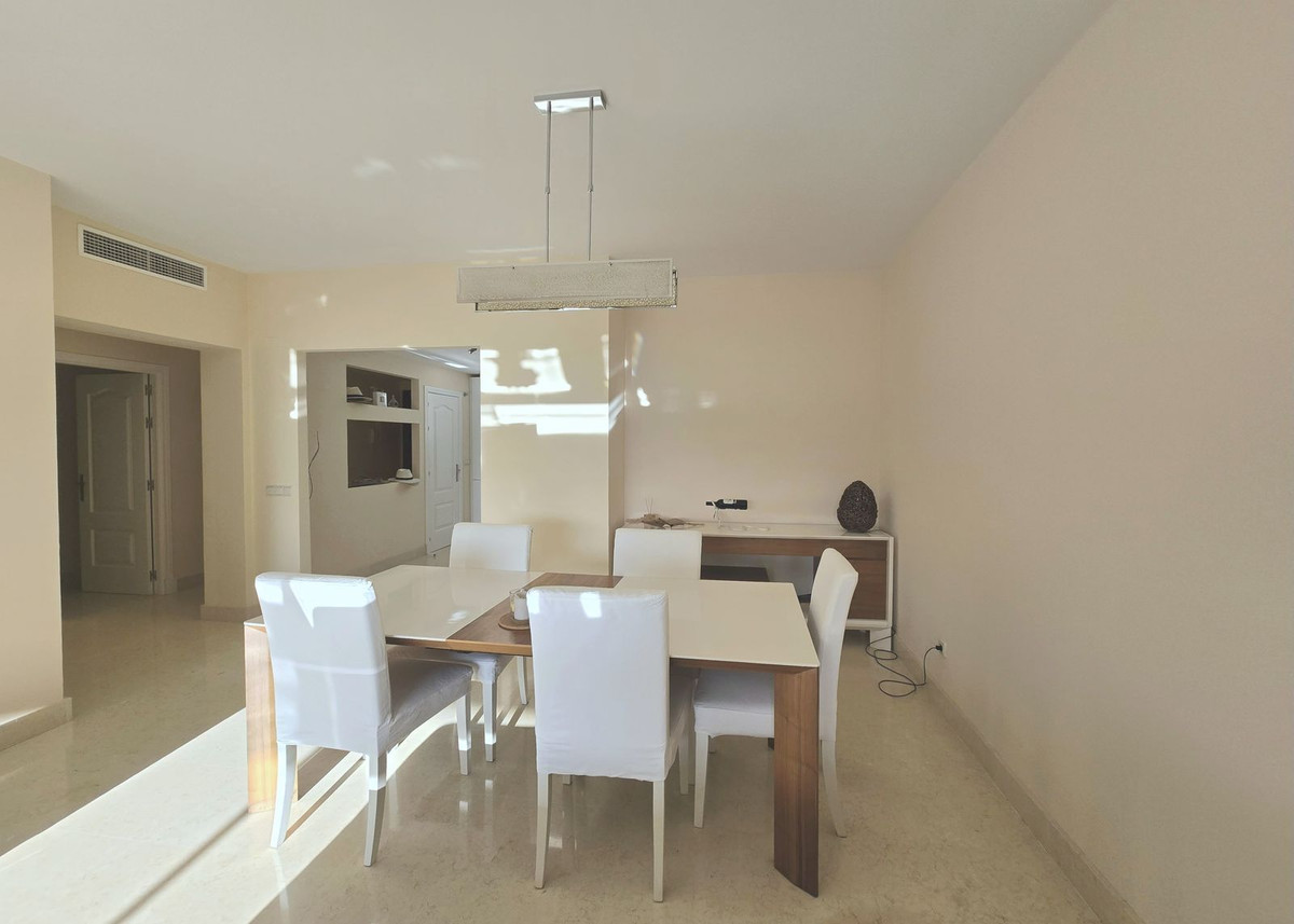 2 Bed Apartment for sale in Benahavís Costa Del Sol, Málaga, Spain