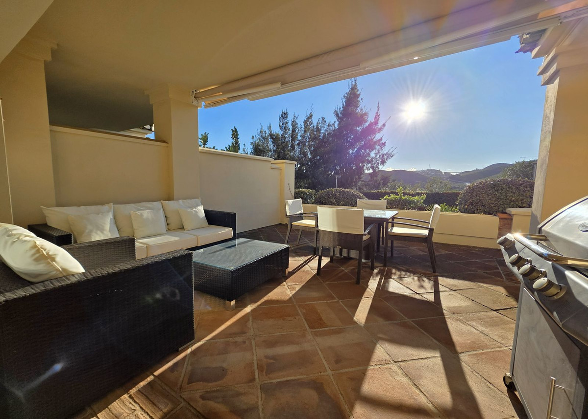 2 Bed Apartment for sale in Benahavís Costa Del Sol, Málaga, Spain