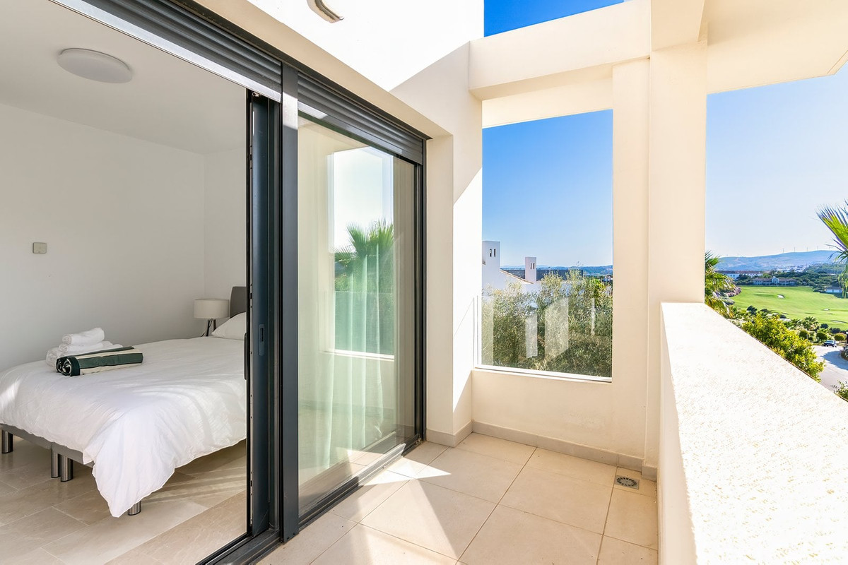 3 Bed Apartment for sale in Casares Costa Del Sol, Málaga, Spain