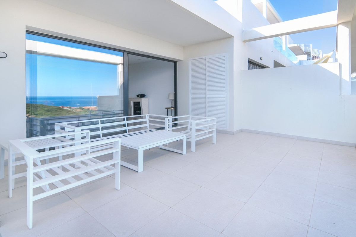 3 Bed Apartment for sale in Casares Costa Del Sol, Málaga, Spain