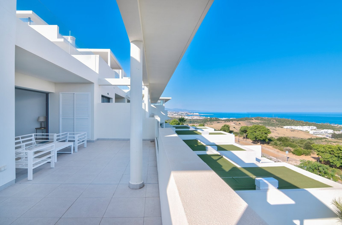 3 Bed Apartment for sale in Casares Costa Del Sol, Málaga, Spain