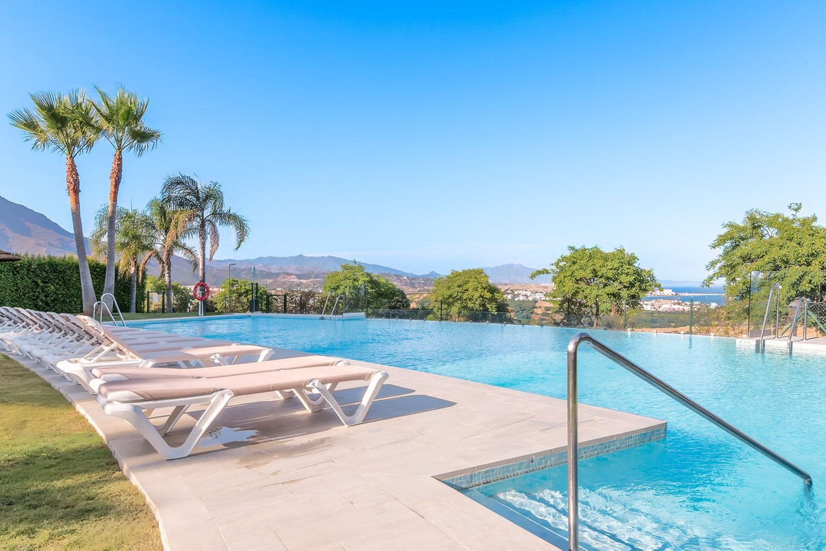 3 Bed Apartment for sale in Casares Costa Del Sol, Málaga, Spain