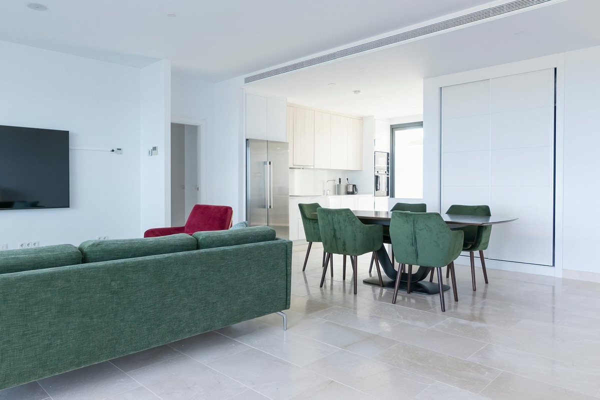 3 Bed Apartment for sale in Casares Costa Del Sol, Málaga, Spain