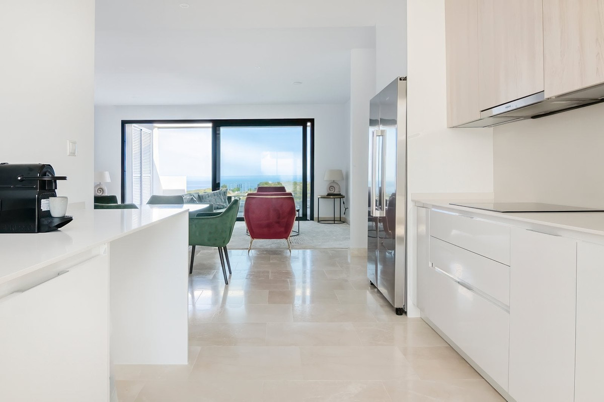 3 Bed Apartment for sale in Casares Costa Del Sol, Málaga, Spain