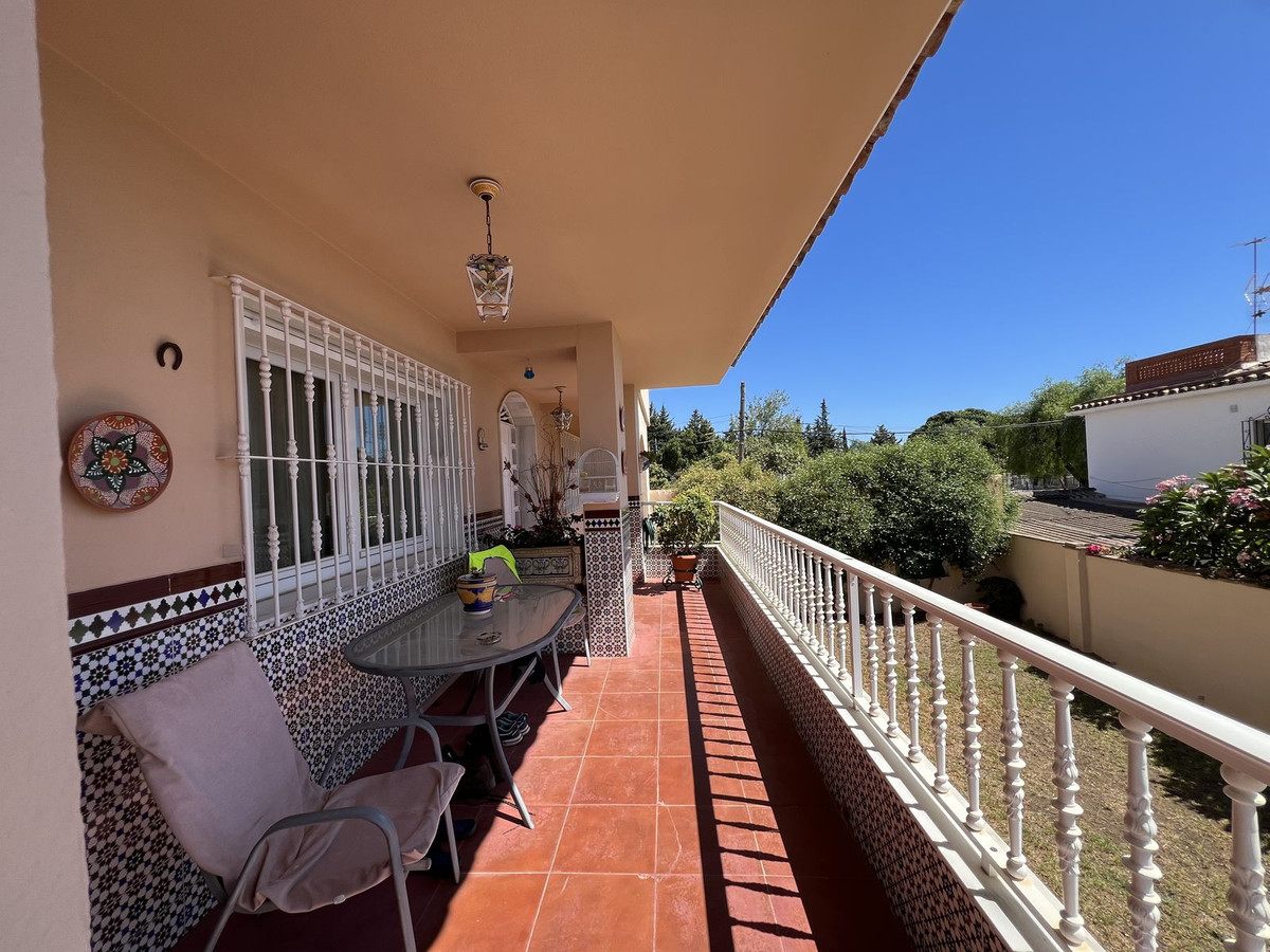 Se vende Pareada de 5 dormitorios en Costa Del Sol, Málaga, España