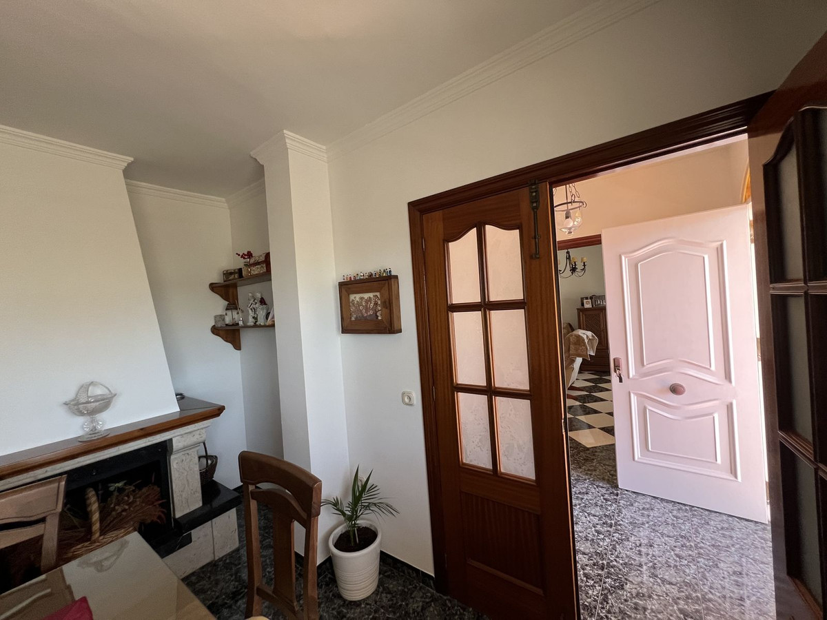 Se vende Pareada de 5 dormitorios en Costa Del Sol, Málaga, España