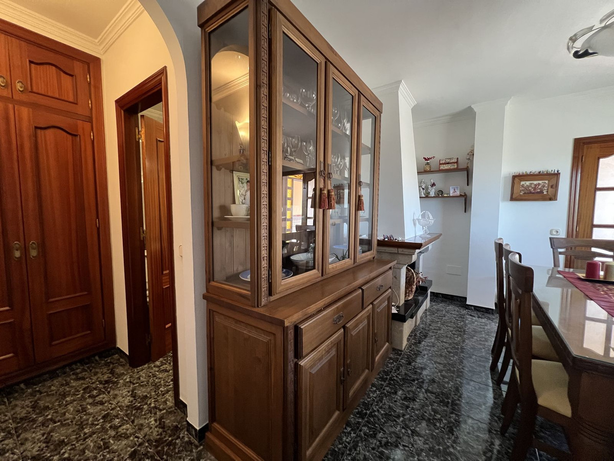 Se vende Pareada de 5 dormitorios en Costa Del Sol, Málaga, España
