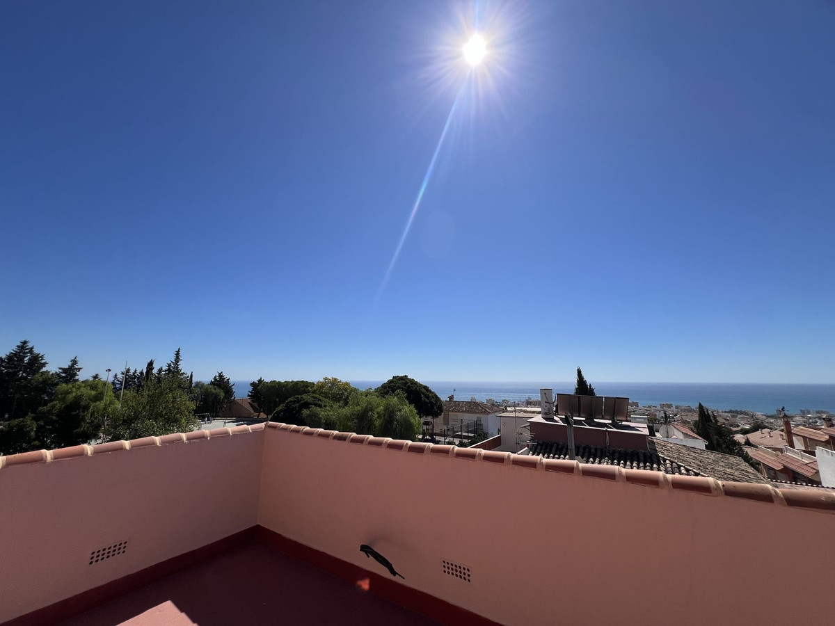 Se vende Pareada de 5 dormitorios en Costa Del Sol, Málaga, España