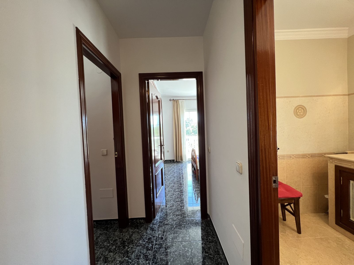 Se vende Pareada de 5 dormitorios en Costa Del Sol, Málaga, España
