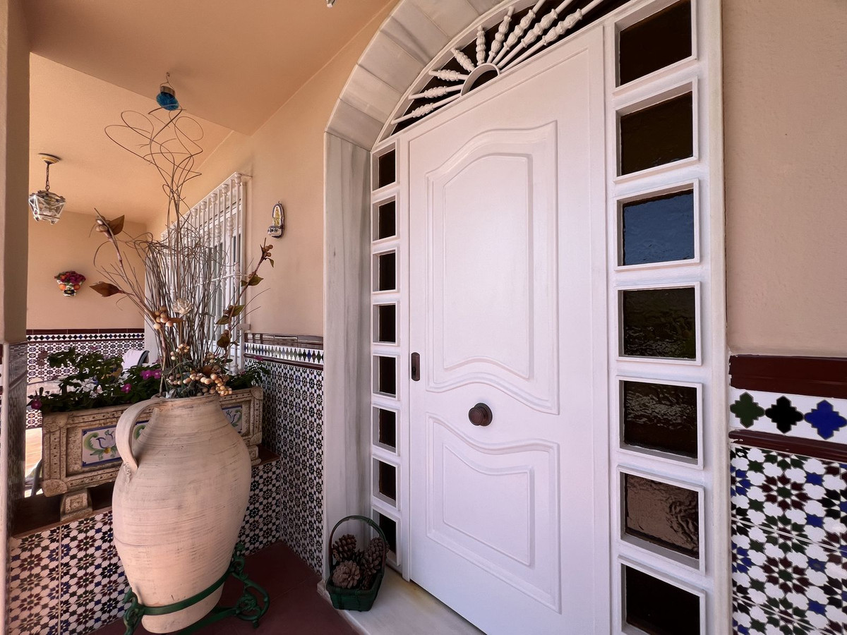 Se vende Pareada de 5 dormitorios en Costa Del Sol, Málaga, España