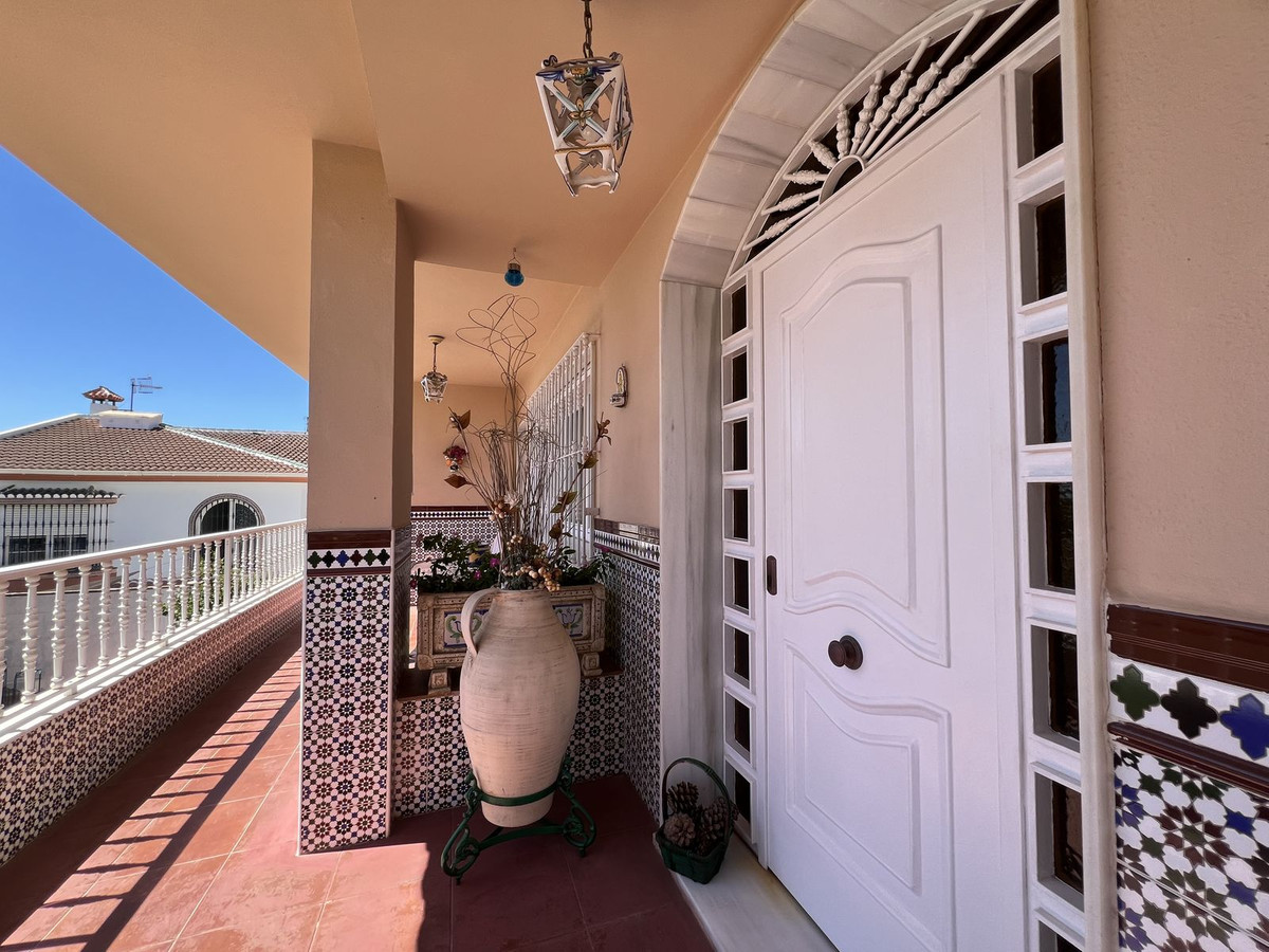 Se vende Pareada de 5 dormitorios en Costa Del Sol, Málaga, España