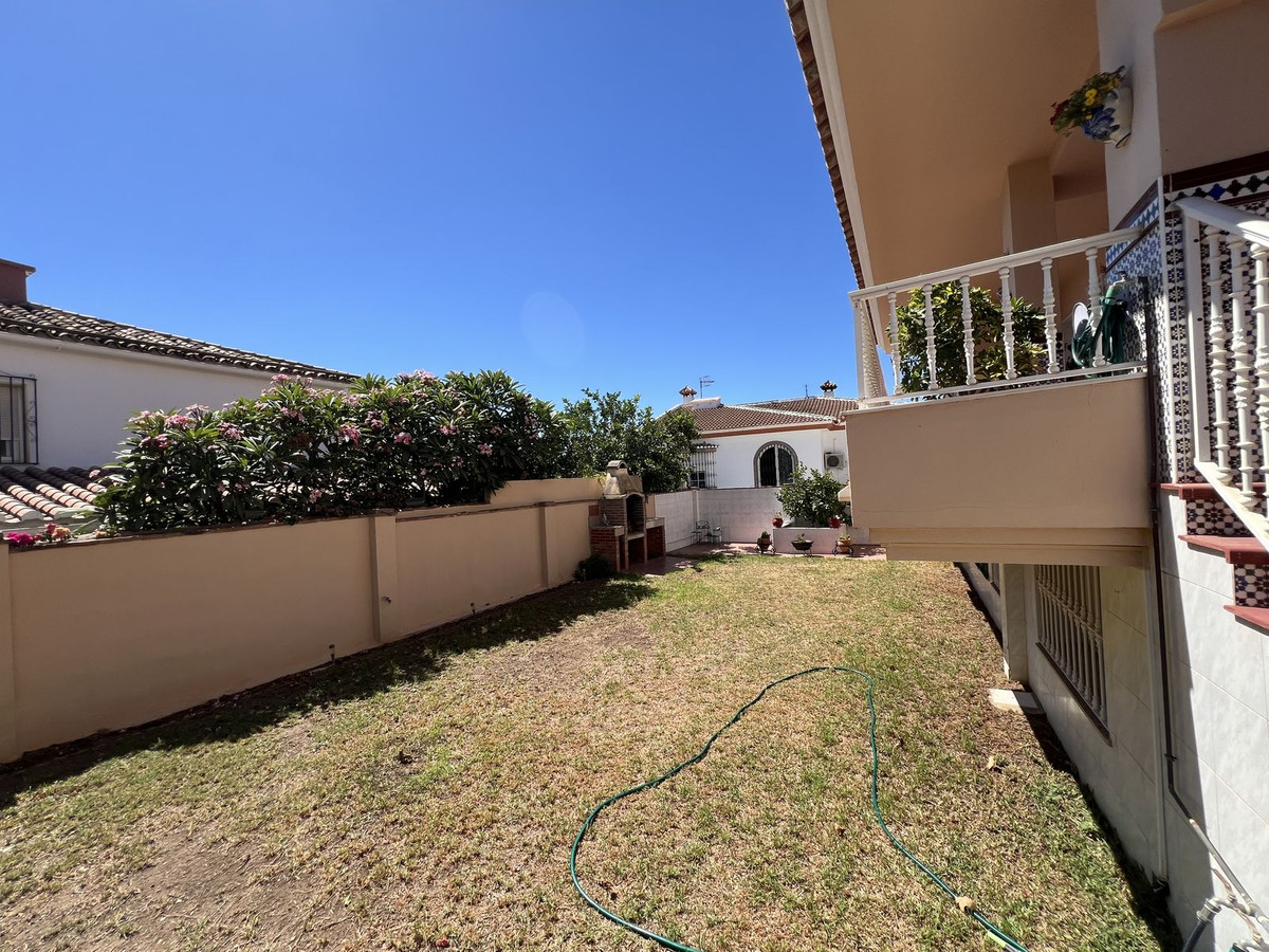Se vende Pareada de 5 dormitorios en Costa Del Sol, Málaga, España