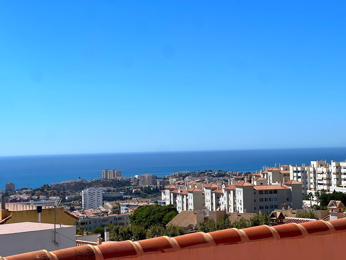 Se vende Pareada de 5 dormitorios en Costa Del Sol, Málaga, España