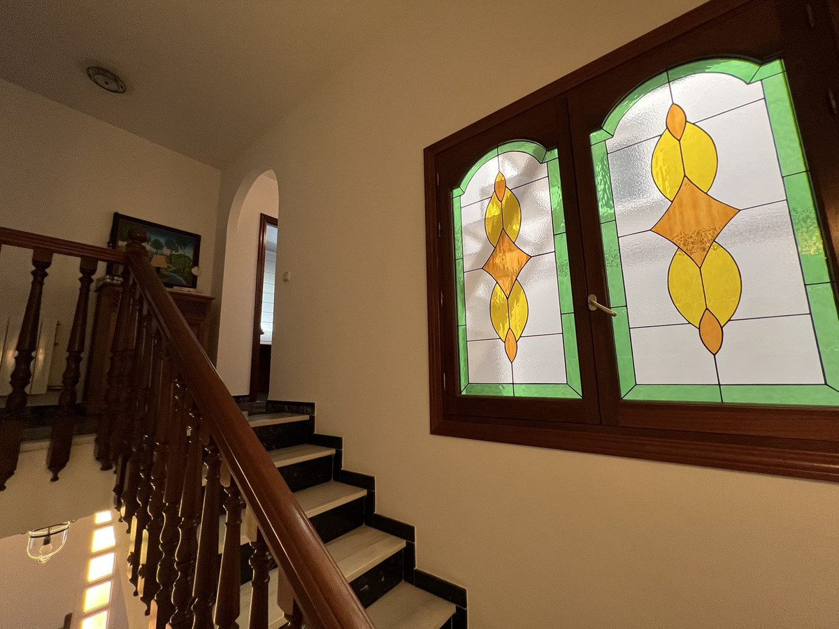 Se vende Pareada de 5 dormitorios en Costa Del Sol, Málaga, España