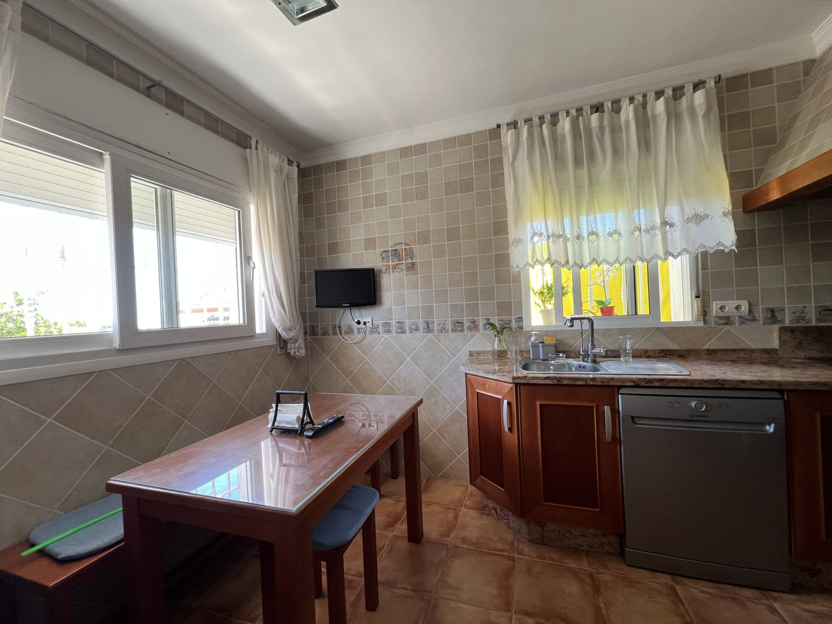 Se vende Pareada de 5 dormitorios en Costa Del Sol, Málaga, España