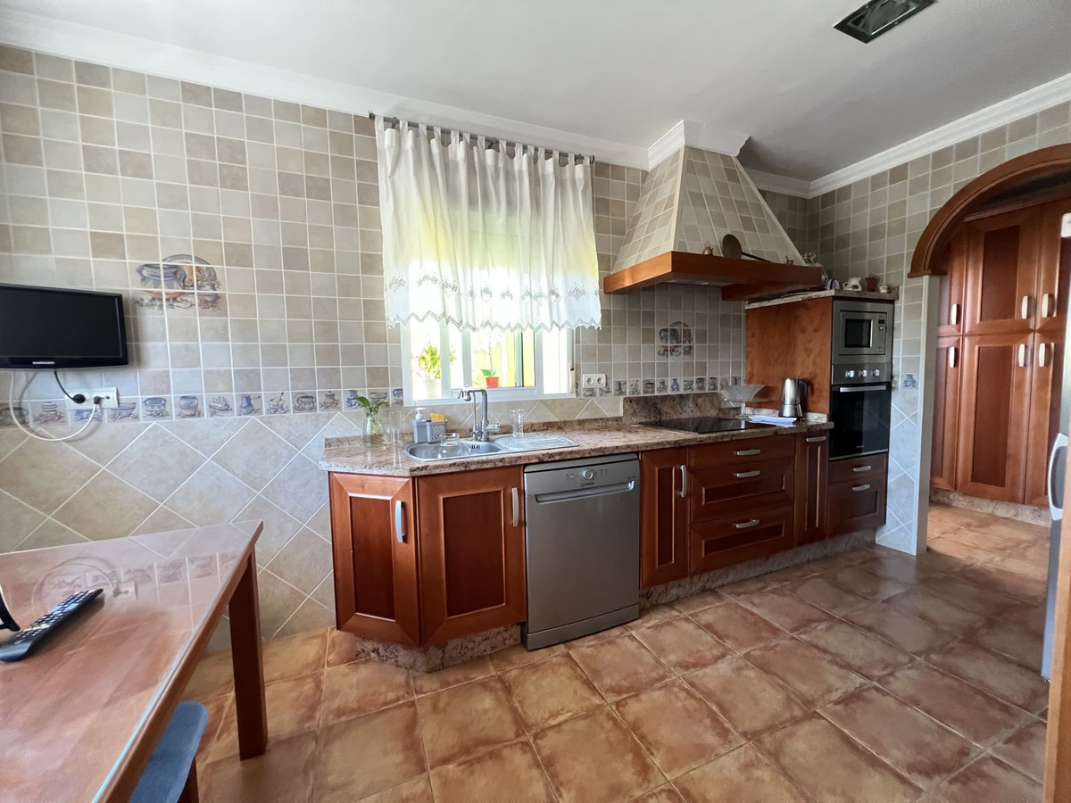Se vende Pareada de 5 dormitorios en Costa Del Sol, Málaga, España