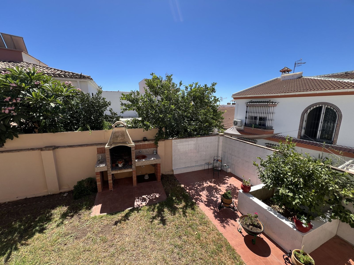 Se vende Pareada de 5 dormitorios en Costa Del Sol, Málaga, España