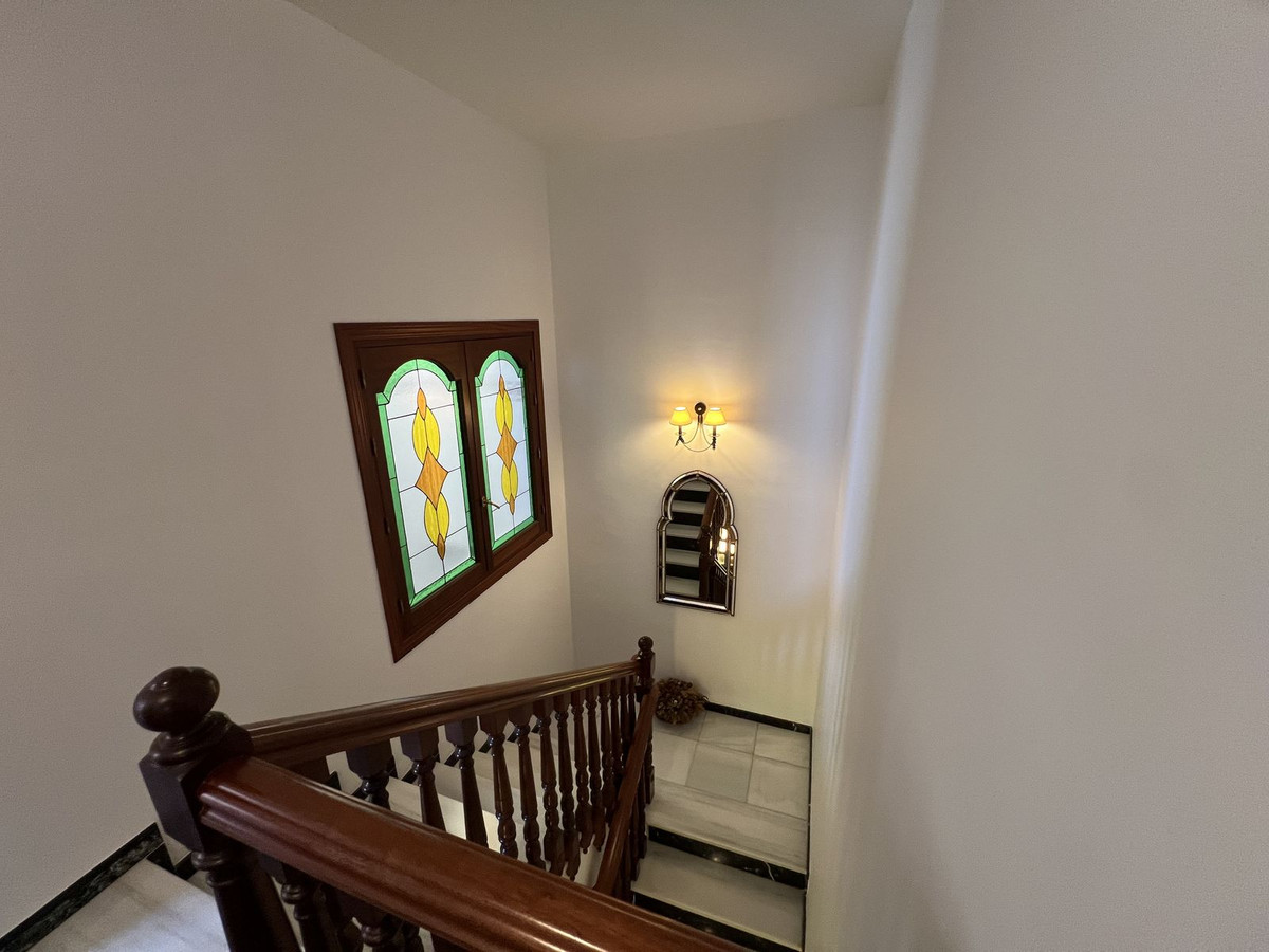 Se vende Pareada de 5 dormitorios en Costa Del Sol, Málaga, España