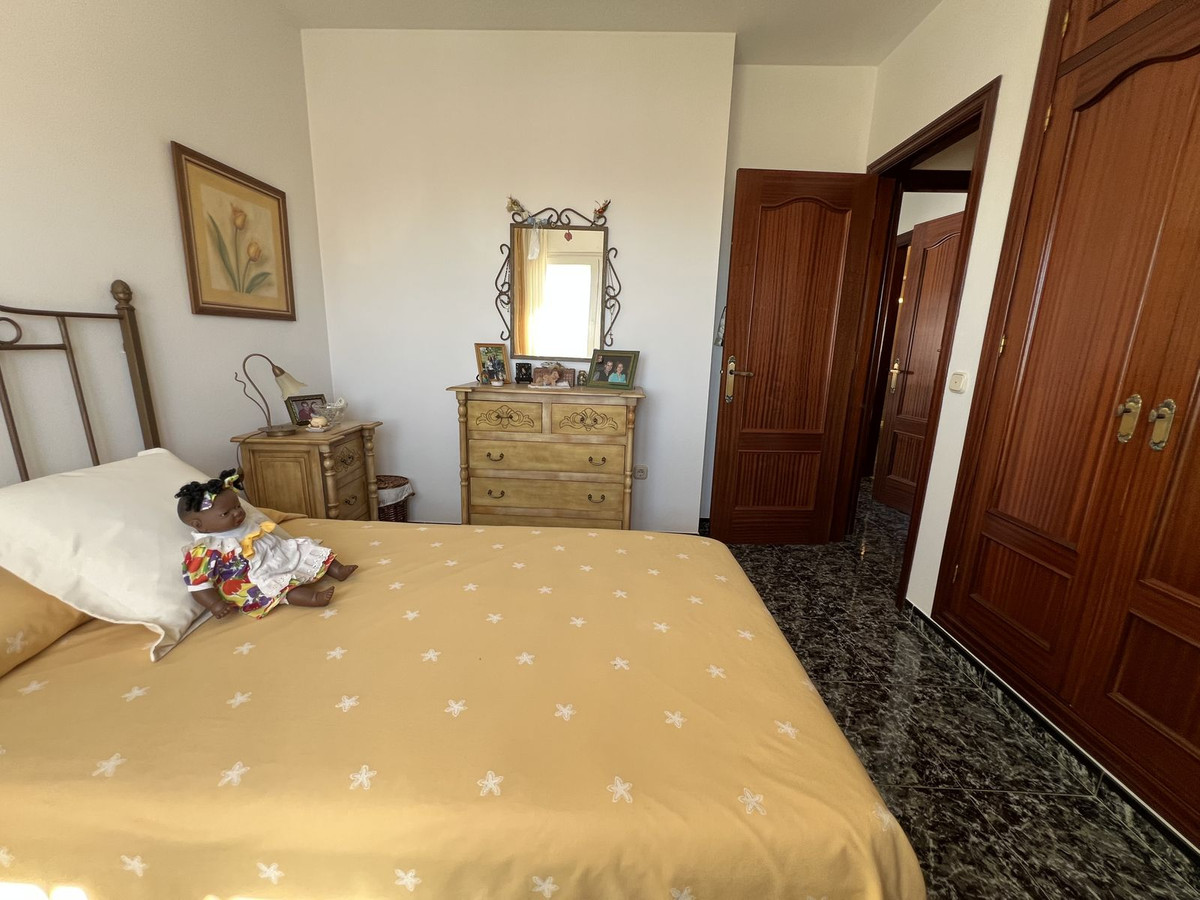 Se vende Pareada de 5 dormitorios en Costa Del Sol, Málaga, España