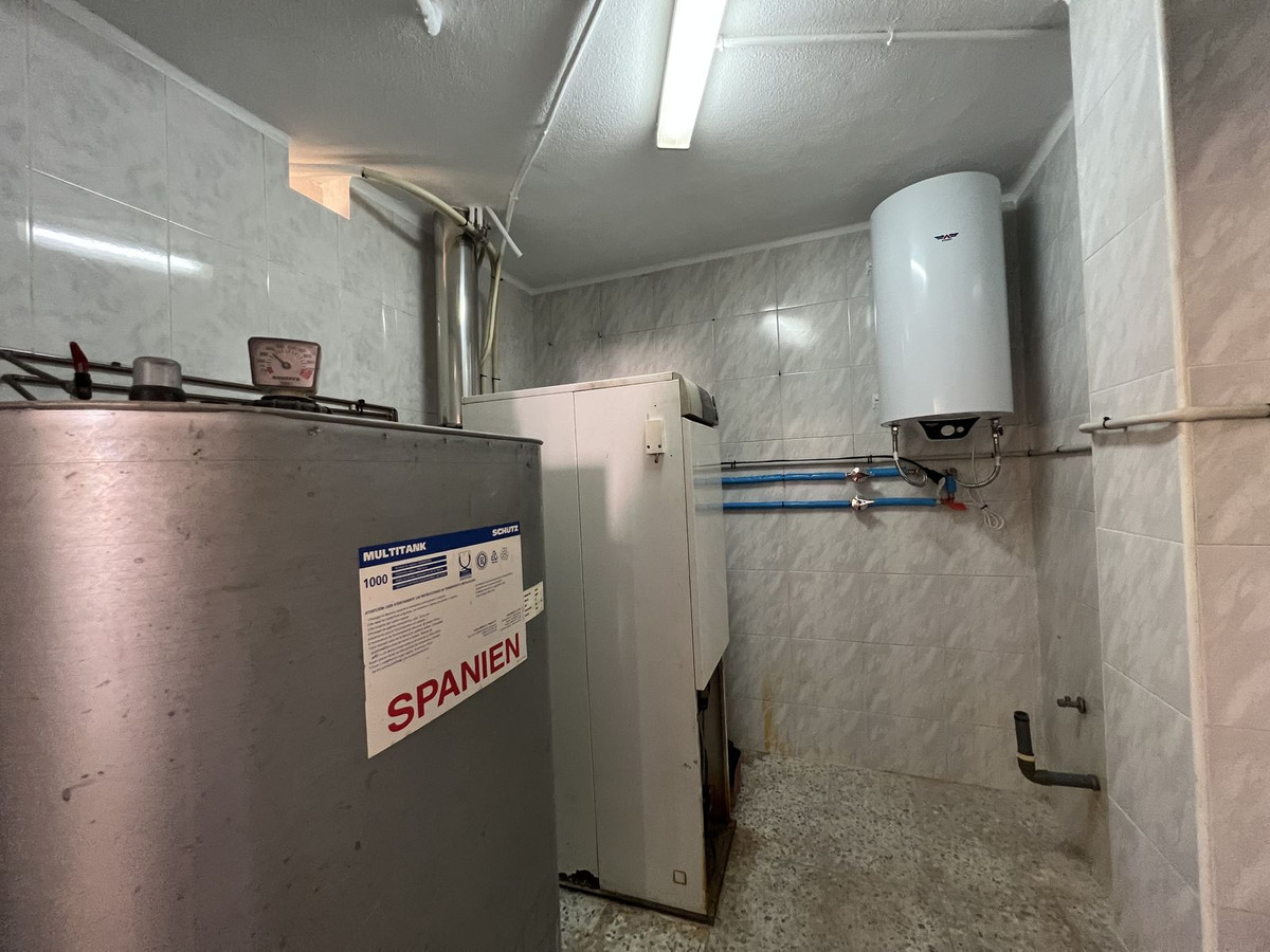 Se vende Pareada de 5 dormitorios en Costa Del Sol, Málaga, España