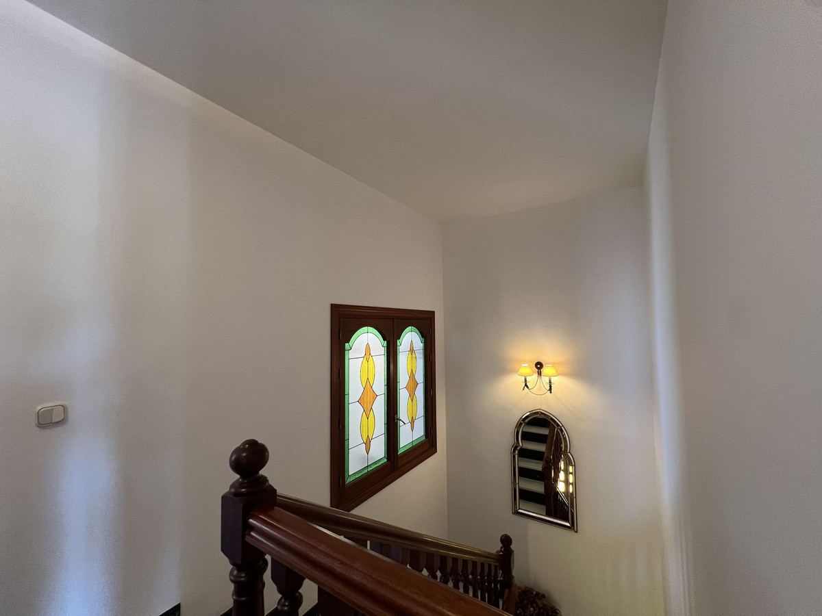 Se vende Pareada de 5 dormitorios en Costa Del Sol, Málaga, España