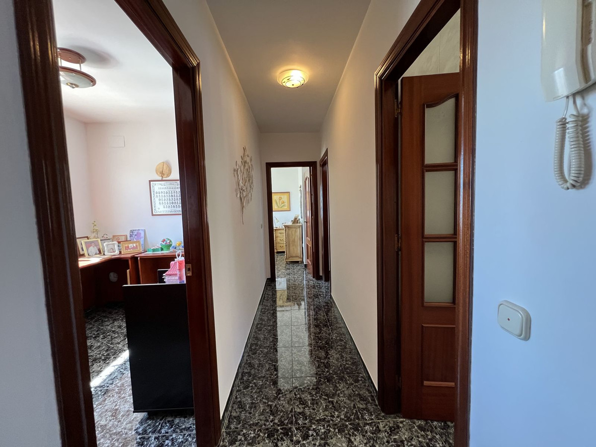 Se vende Pareada de 5 dormitorios en Costa Del Sol, Málaga, España