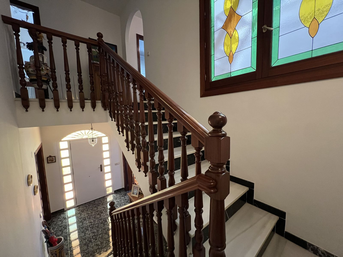 Se vende Pareada de 5 dormitorios en Costa Del Sol, Málaga, España