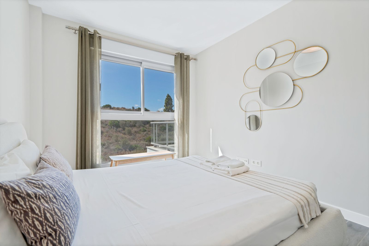 Se vende Apartamento Planta Media de 2 dormitorios en Costa Del Sol, Málaga, España