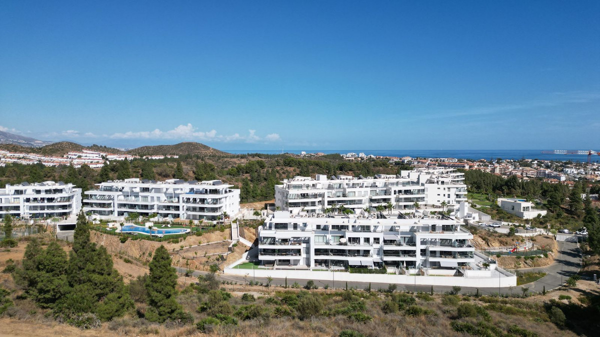 Se vende Apartamento Planta Media de 2 dormitorios en Costa Del Sol, Málaga, España