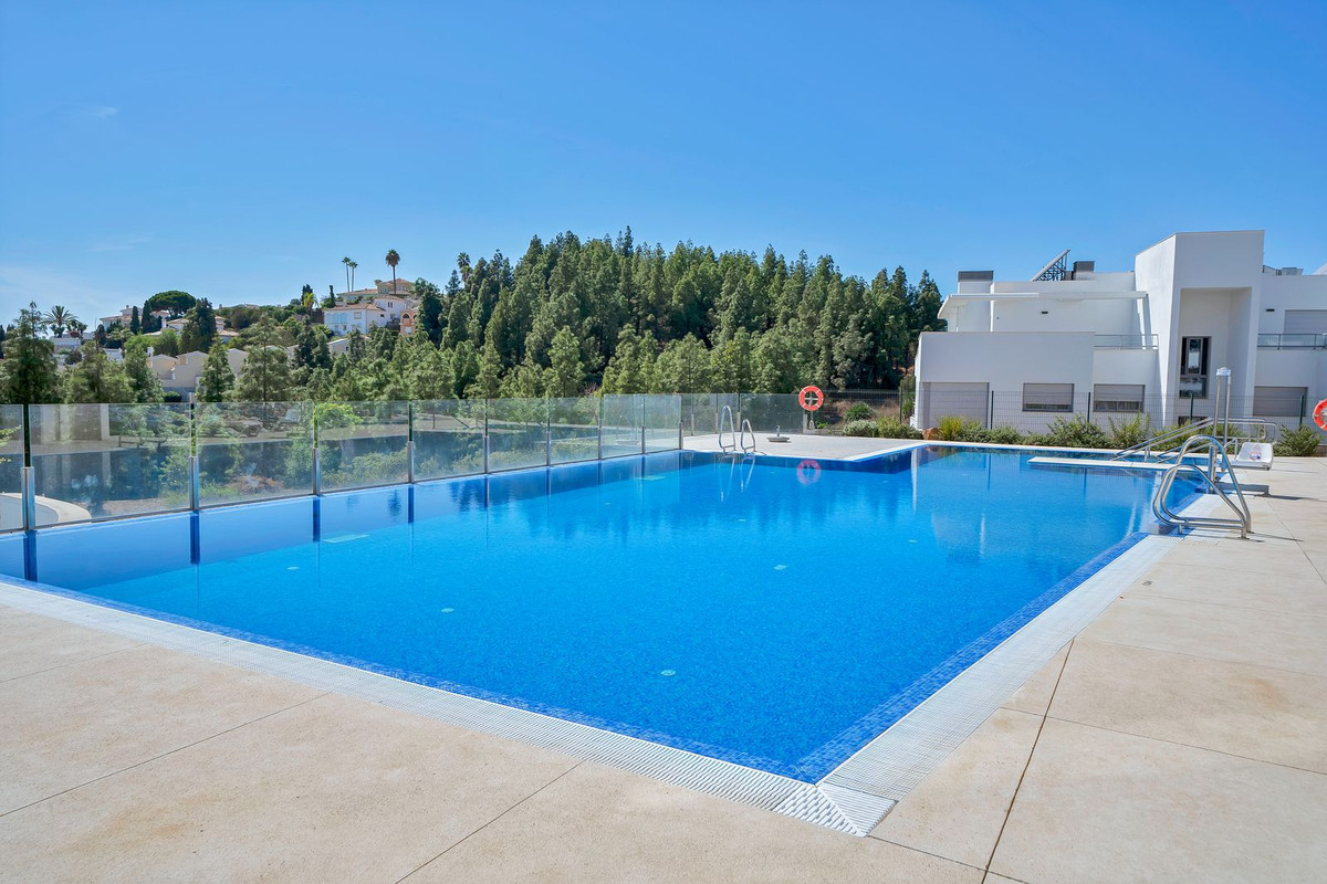 Se vende Apartamento Planta Media de 2 dormitorios en Costa Del Sol, Málaga, España