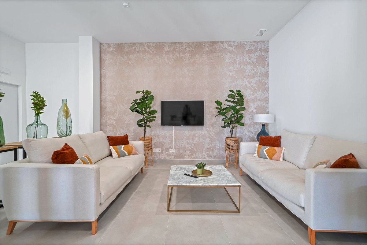 Se vende Apartamento Planta Media de 2 dormitorios en Costa Del Sol, Málaga, España