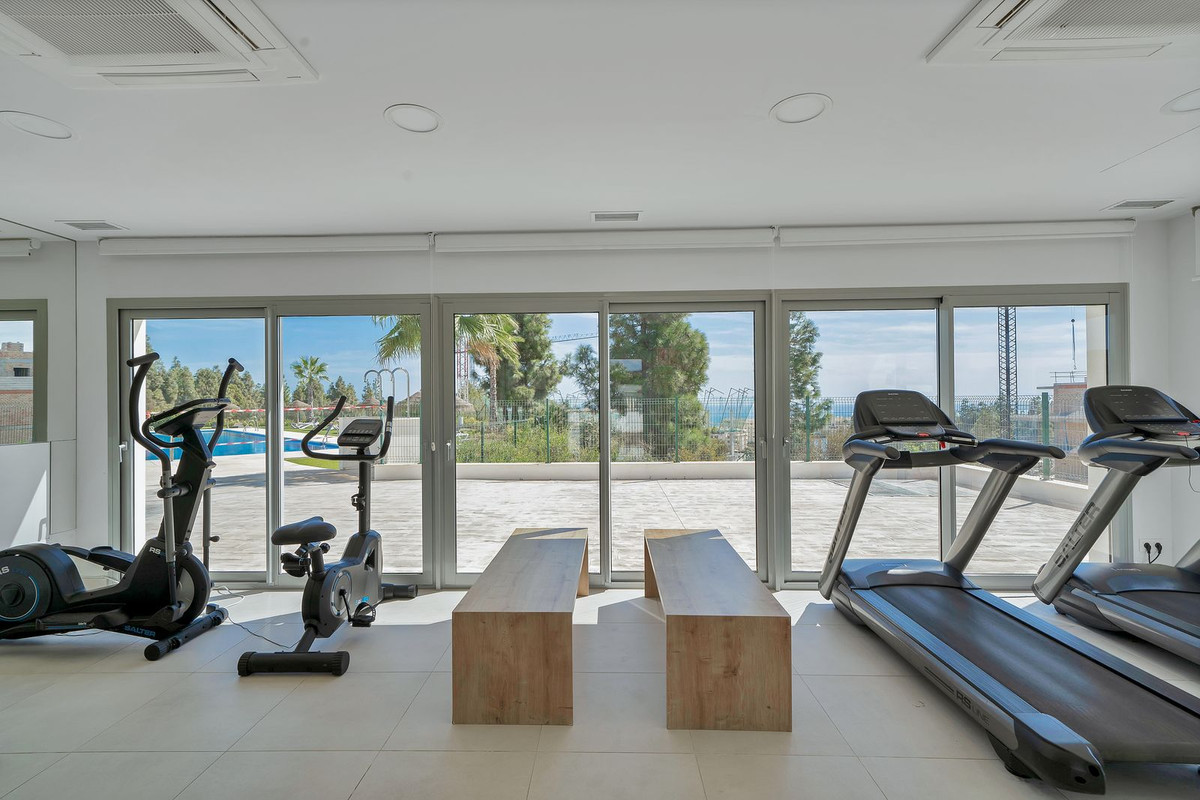 Se vende Apartamento Planta Media de 2 dormitorios en Costa Del Sol, Málaga, España